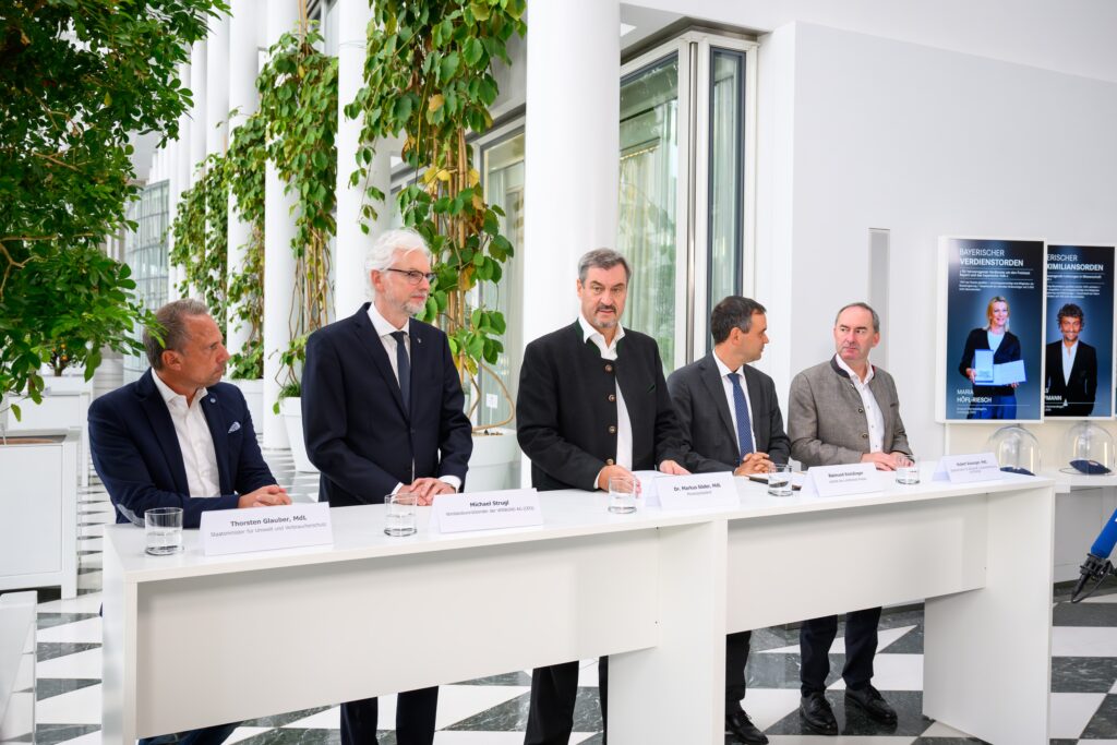 Bescheidübergabe Energiespeicher Riedl