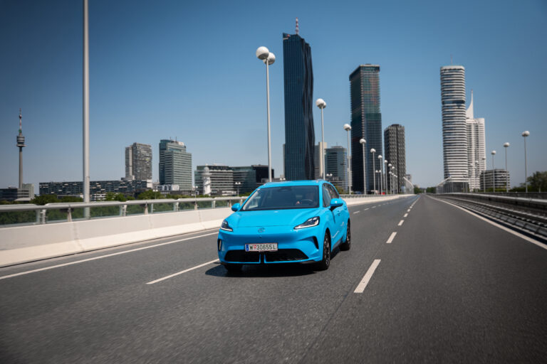 Blauer MG4 EV Urban
